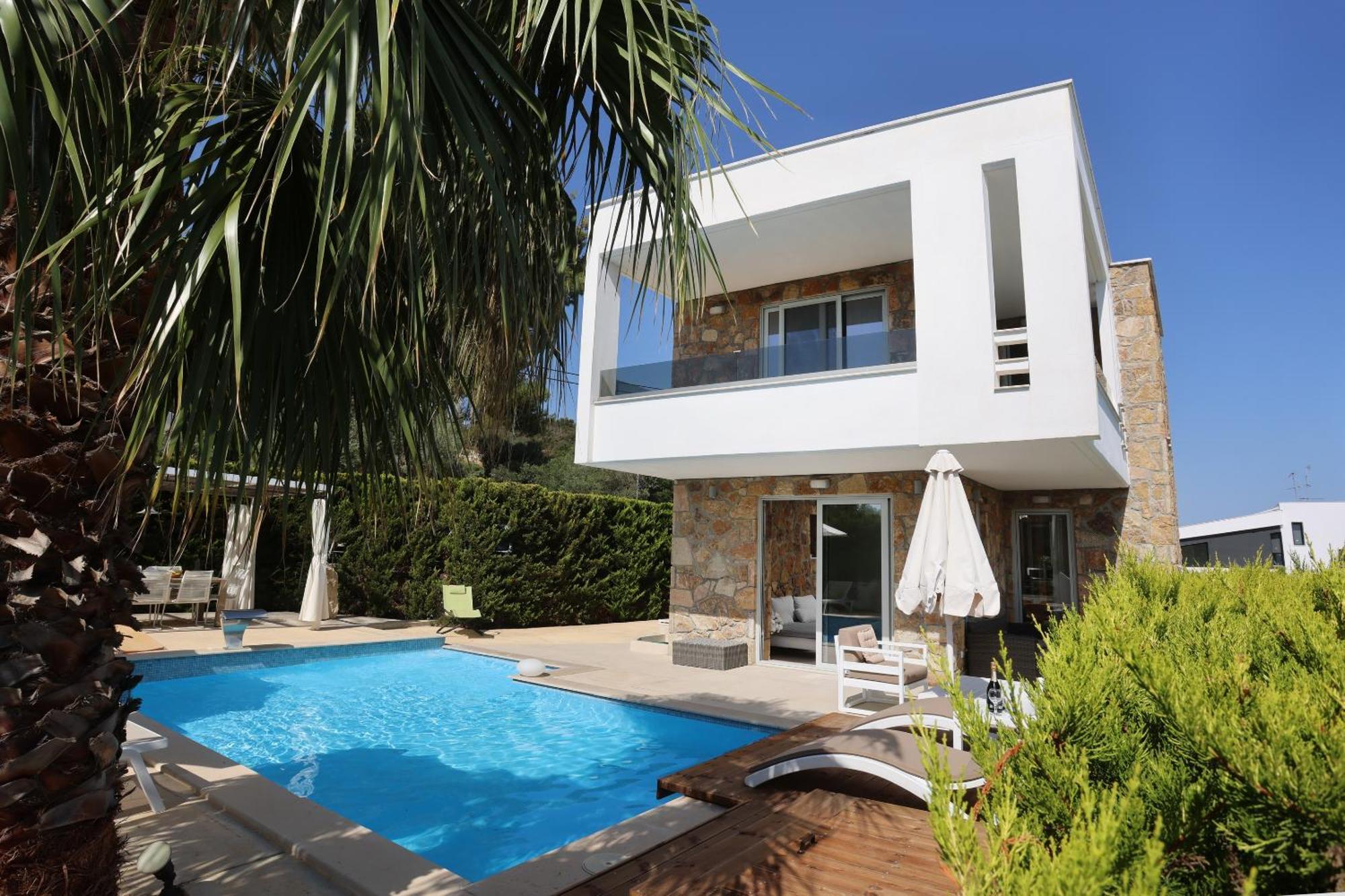 Villa Douglas - Private Pool, Bbq, 4Bdrms, View Pefkochori Exterior photo